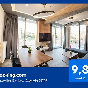Skia Luxury Living Above The Walls Daire